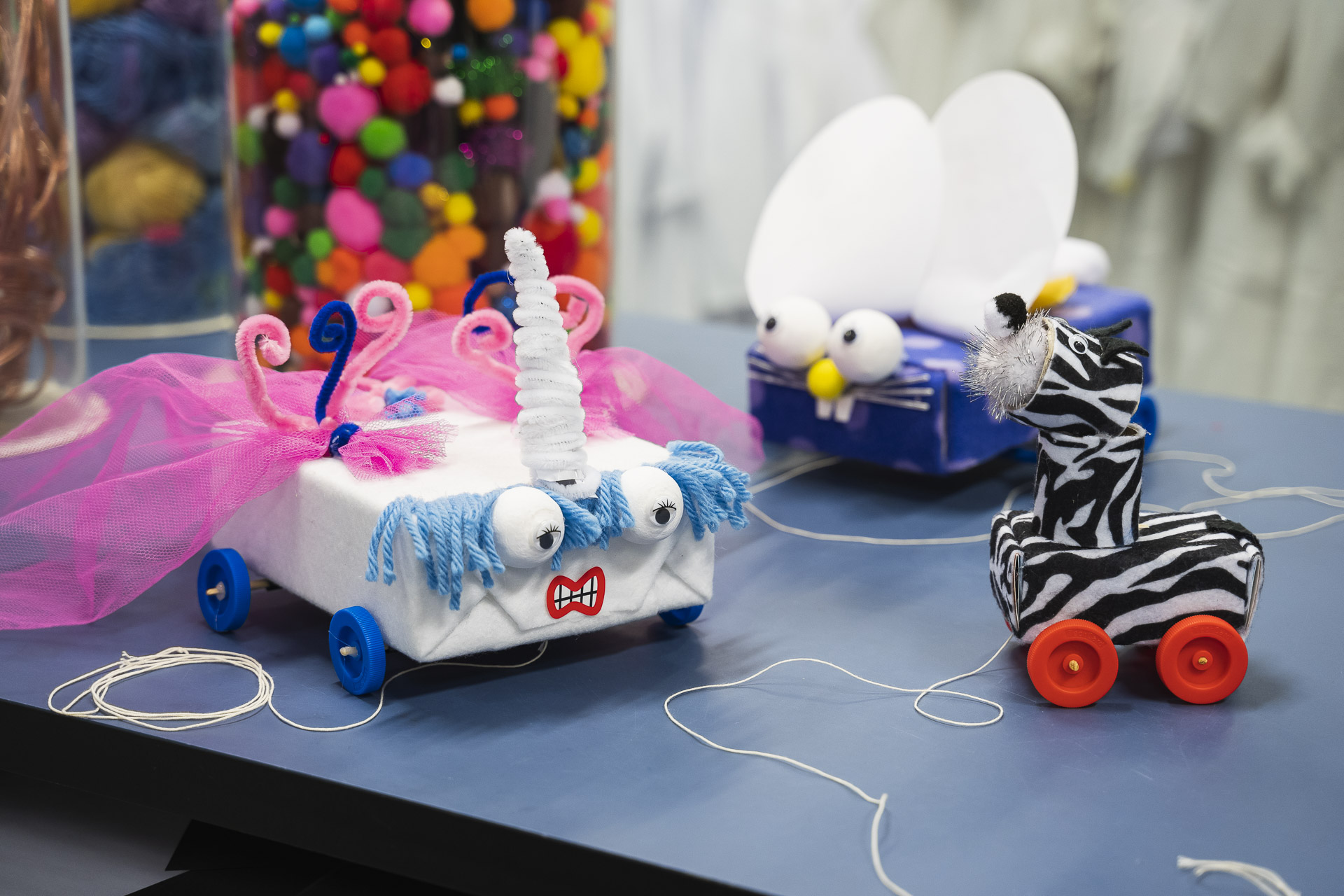 Skapelser från aktiviteten Familjeverkstad på expectrum. Foto: expectrum